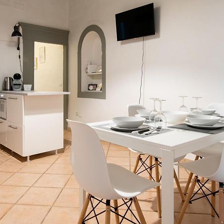 2 Rooms Next To A Market And Piazza Santa Croce - Homeunity Florencja Zewnętrze zdjęcie