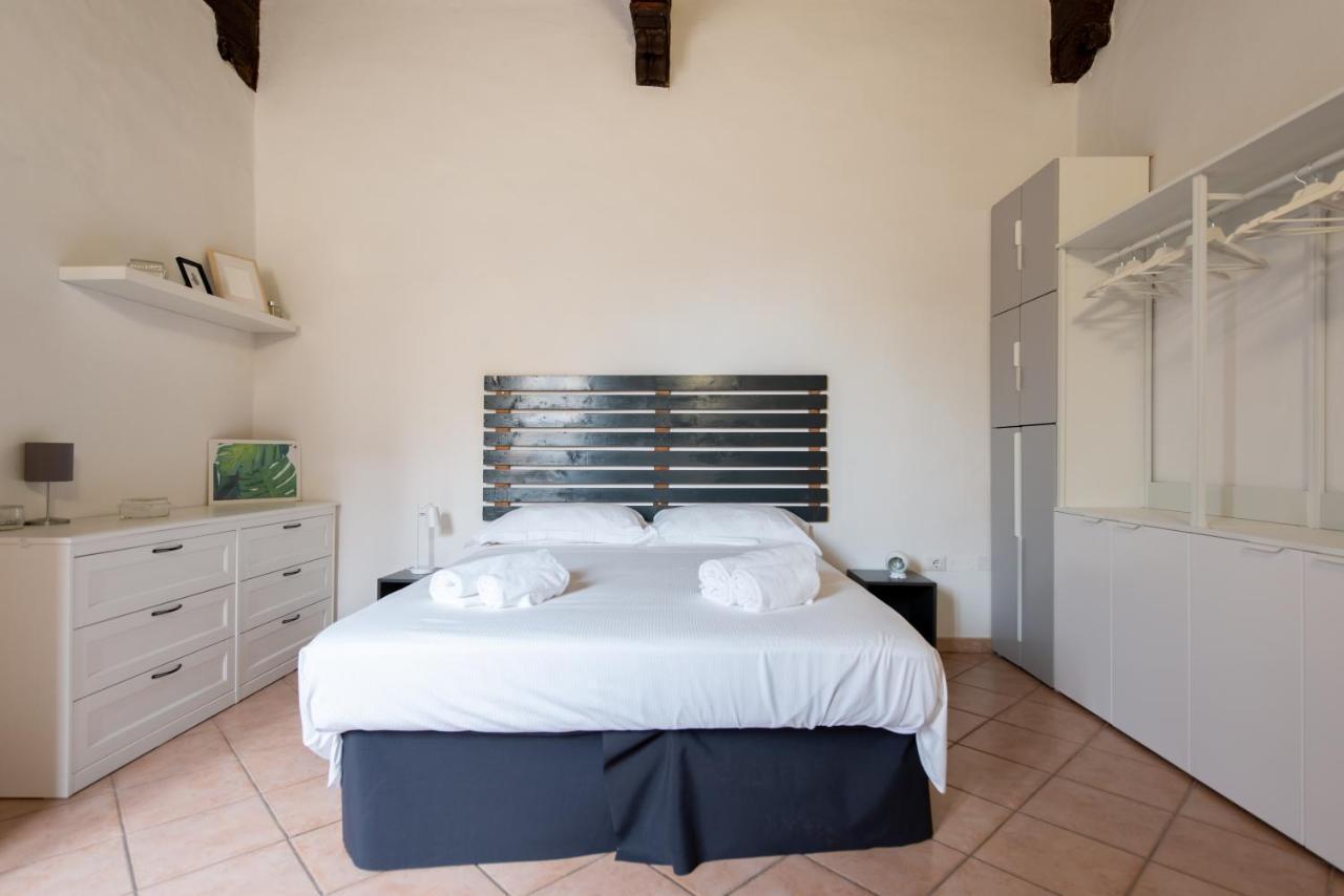 2 Rooms Next To A Market And Piazza Santa Croce - Homeunity Florencja Zewnętrze zdjęcie