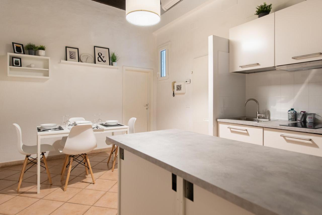 2 Rooms Next To A Market And Piazza Santa Croce - Homeunity Florencja Zewnętrze zdjęcie