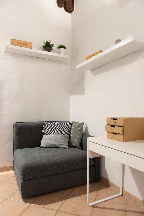 2 Rooms Next To A Market And Piazza Santa Croce - Homeunity Florencja Zewnętrze zdjęcie